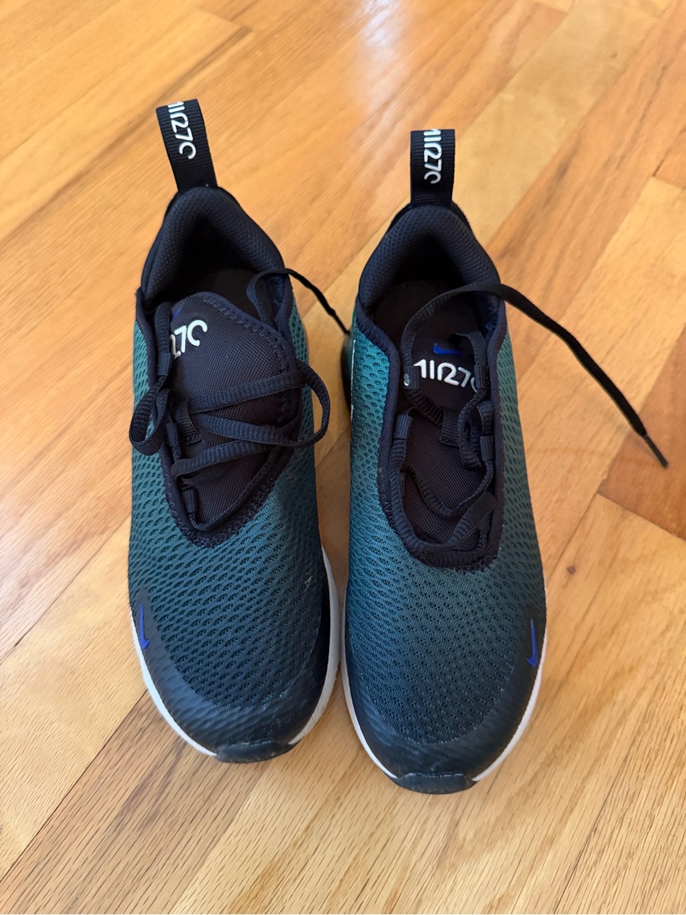 Nike Air Max 270 kids size 1 Sneakers in Green/Black
